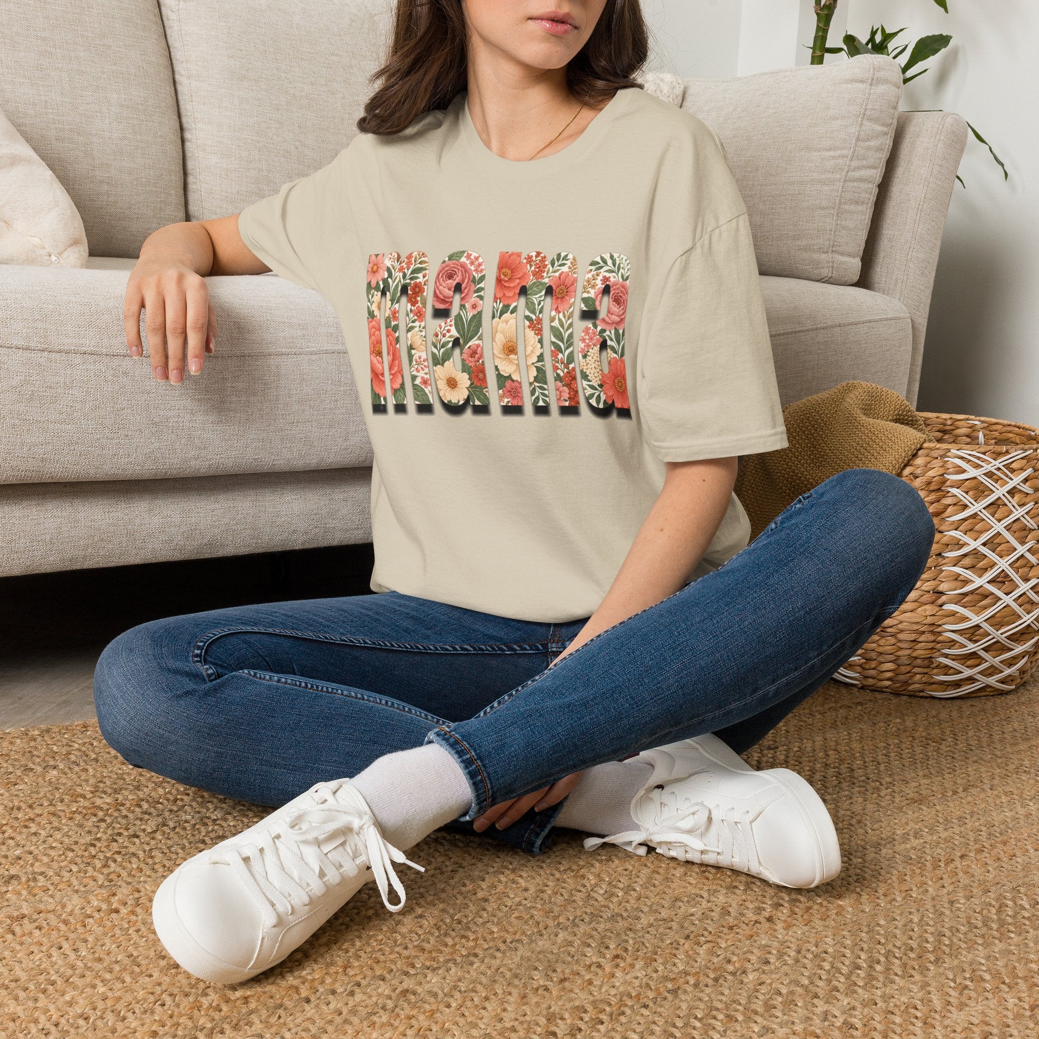 Momma floral letters T-Shirt | Mother’s Day floral typography tee